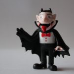 The internet is a time-sucking vampire. Save time by using Hootsuite to schedule social media posts. www.cherylsterlingbooks.com